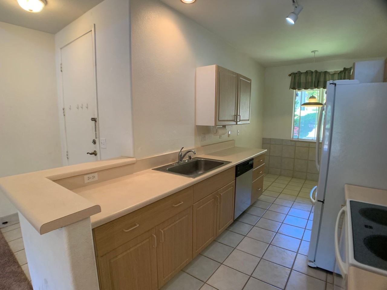 95-920 Wikao St - Photo 6 of 28