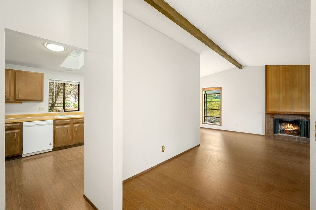 7820 147th Ave Ne - Photo 4 of 17