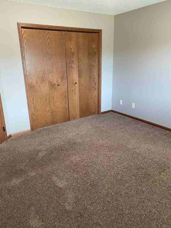 1946 Peach Dr Ne - Photo 7 of 10