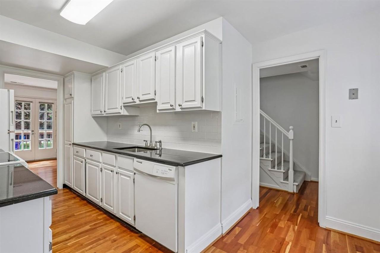 4930 Bradley Blvd - Photo 5 of 44