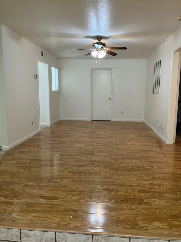 1704 Ellison Dr - Photo 4 of 18