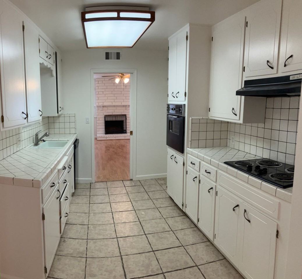 1704 Ellison Dr - Photo 5 of 18