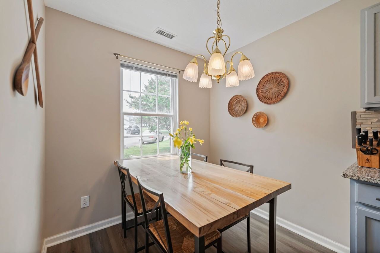 419 Gladstone Dr - Photo 5 of 14