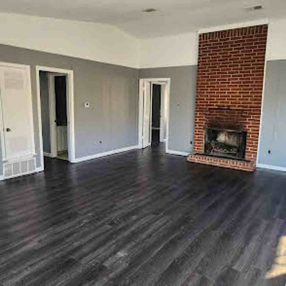 1007 N Roselawn Dr - Photo 4 of 7