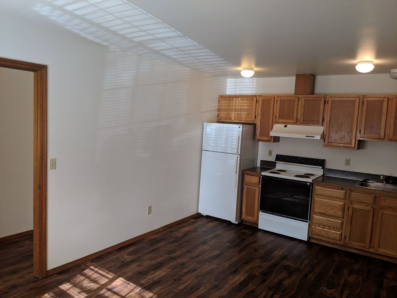 3331 Northwest Ave - Photo 2 of 9