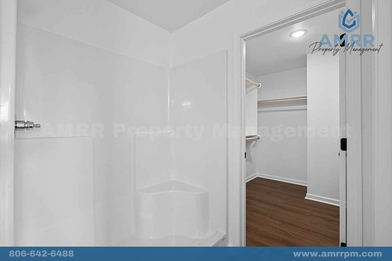 201 Sw Vicki St - Photo 6 of 14