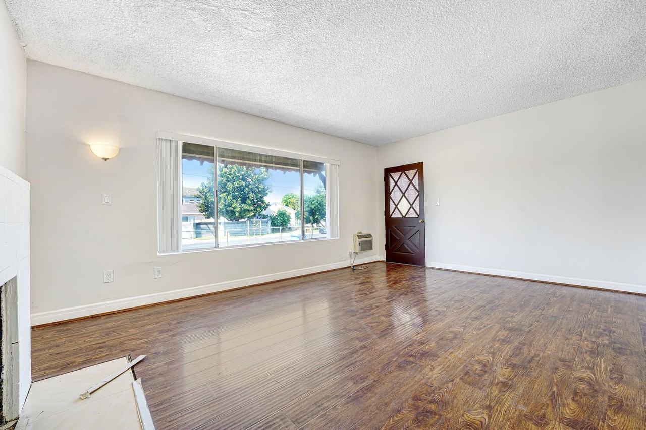 11145 Central Ave - Photo 3 of 15