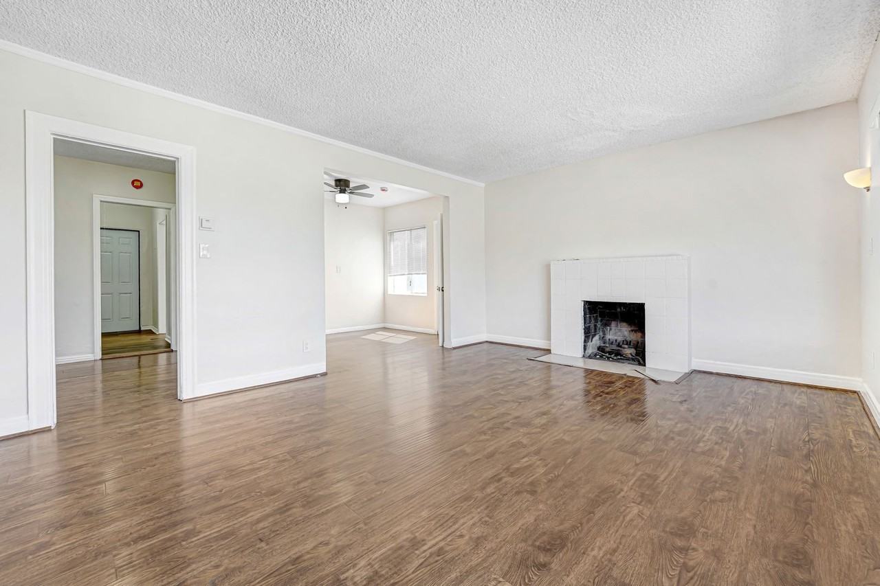 11145 Central Ave - Photo 4 of 15