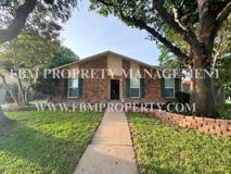 407 Woodhurst Dr - Photo 1 of 1