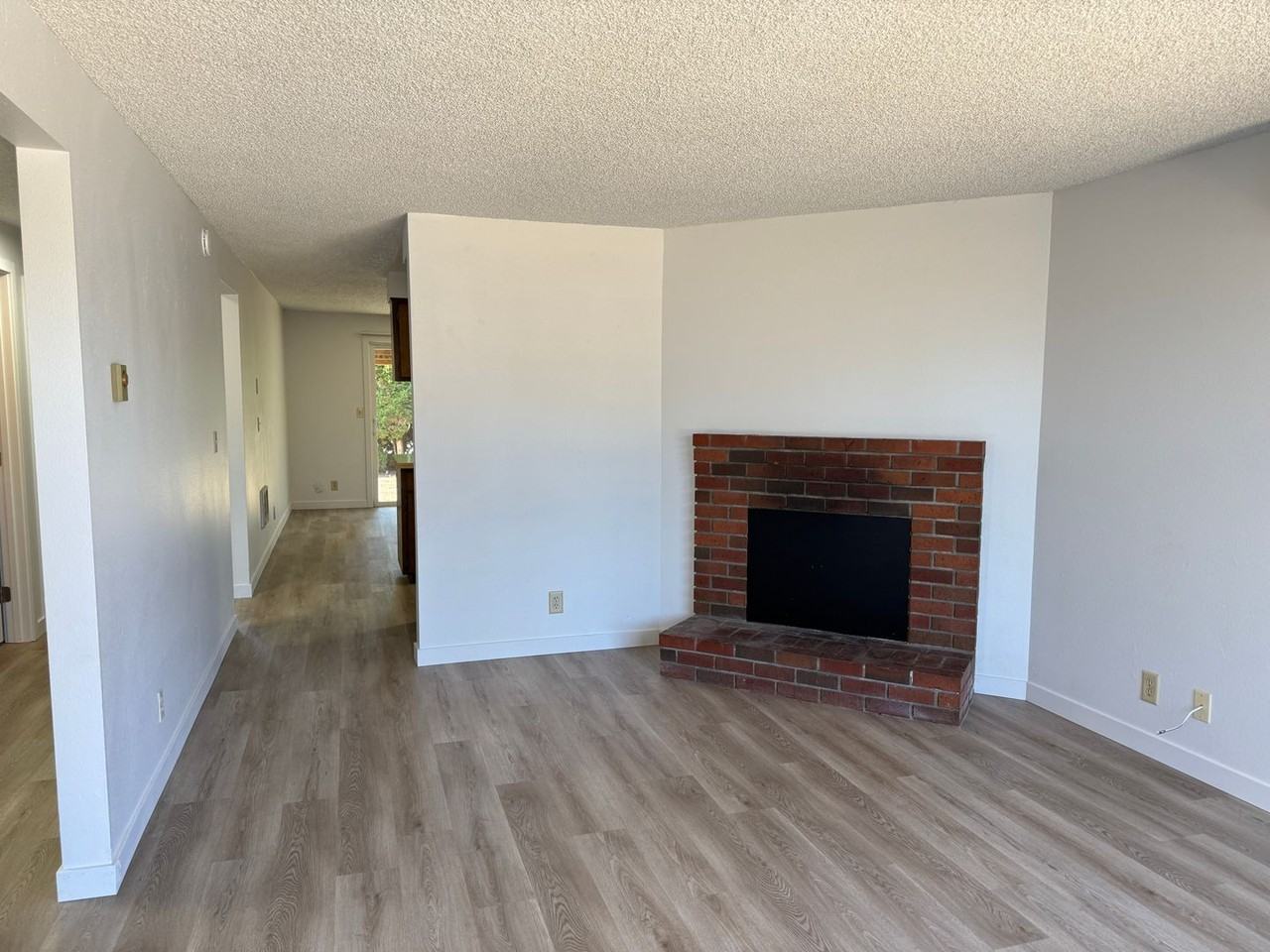 37 Shady Loop - Photo 3 of 27