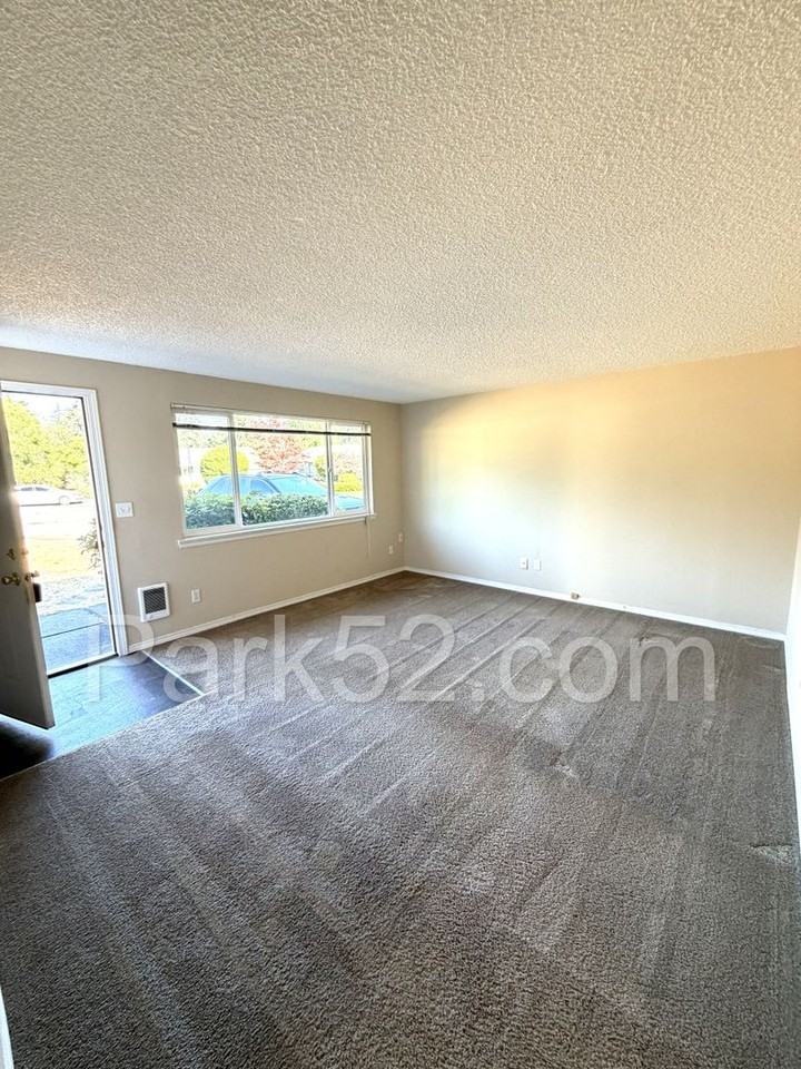 9108 Fawnlilly Cir W - Photo 2 of 14