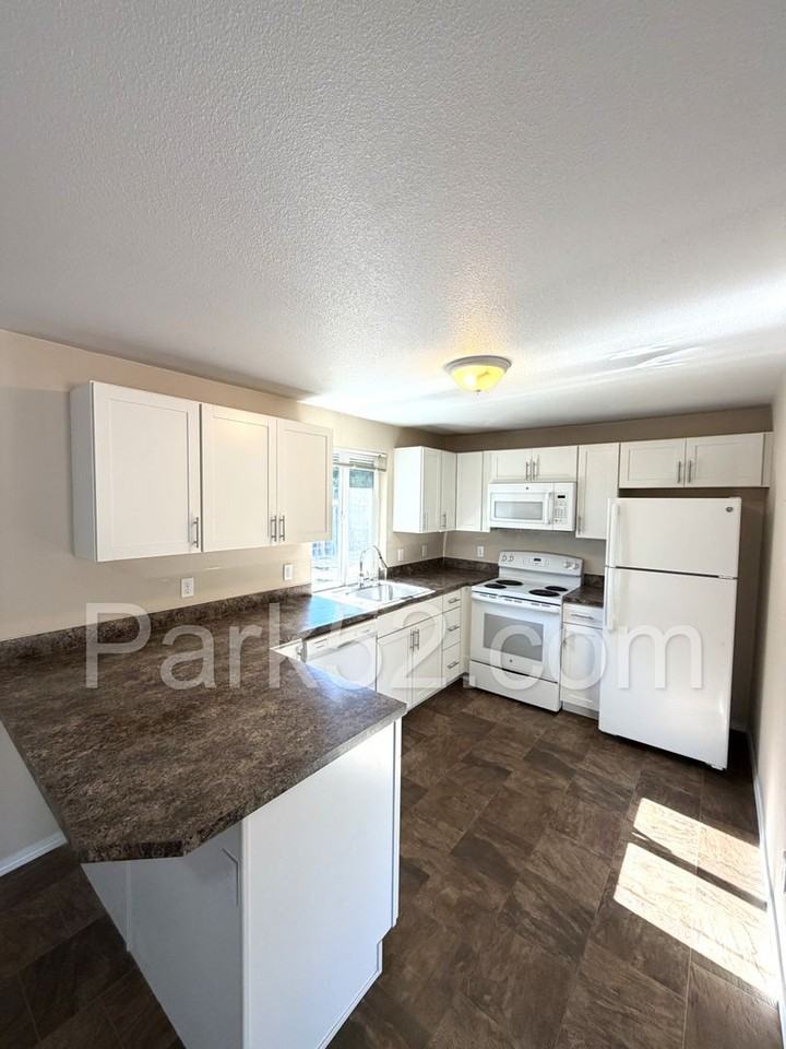 9108 Fawnlilly Cir W - Photo 4 of 14