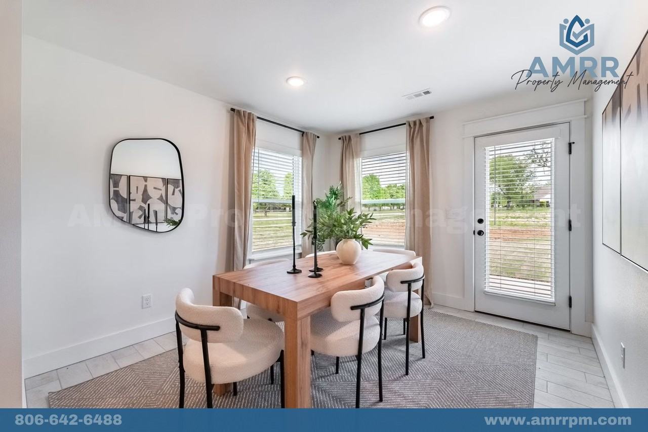 824 S Sparrow St - Photo 6 of 21