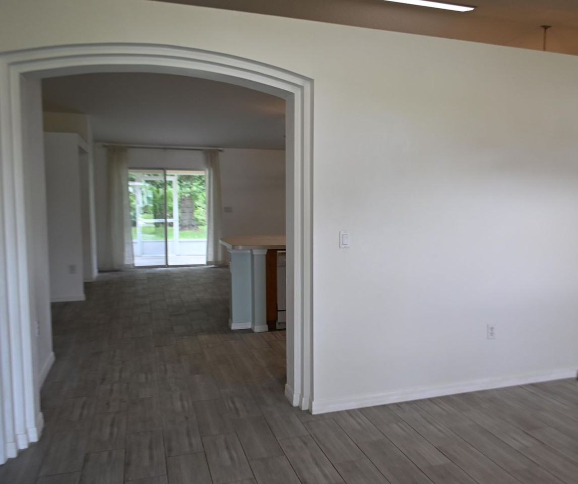 41 Buffalo Bill Dr - Photo 2 of 24