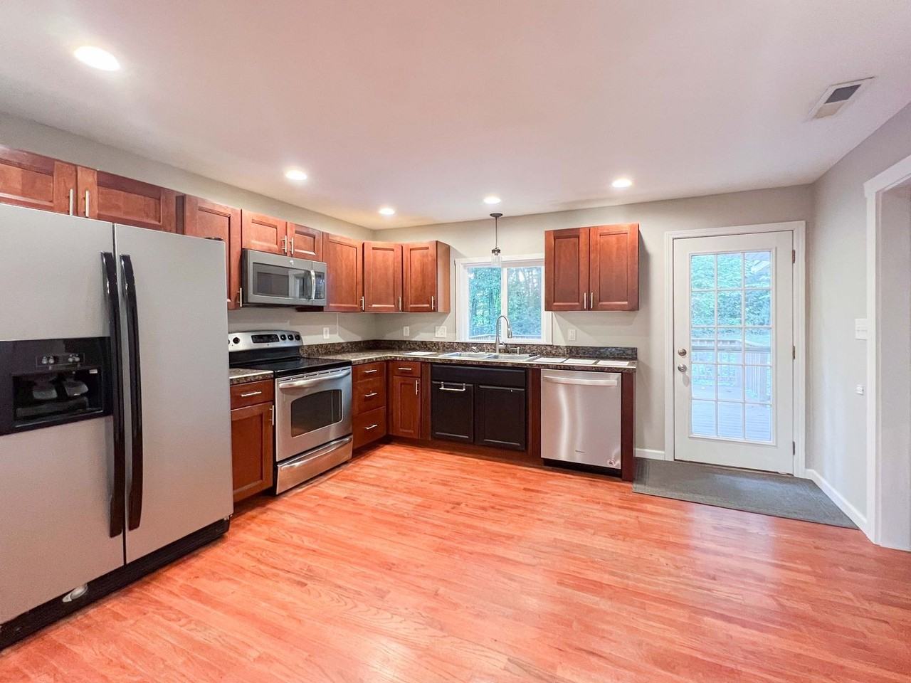 1715 Tonalea Rd - Photo 2 of 24
