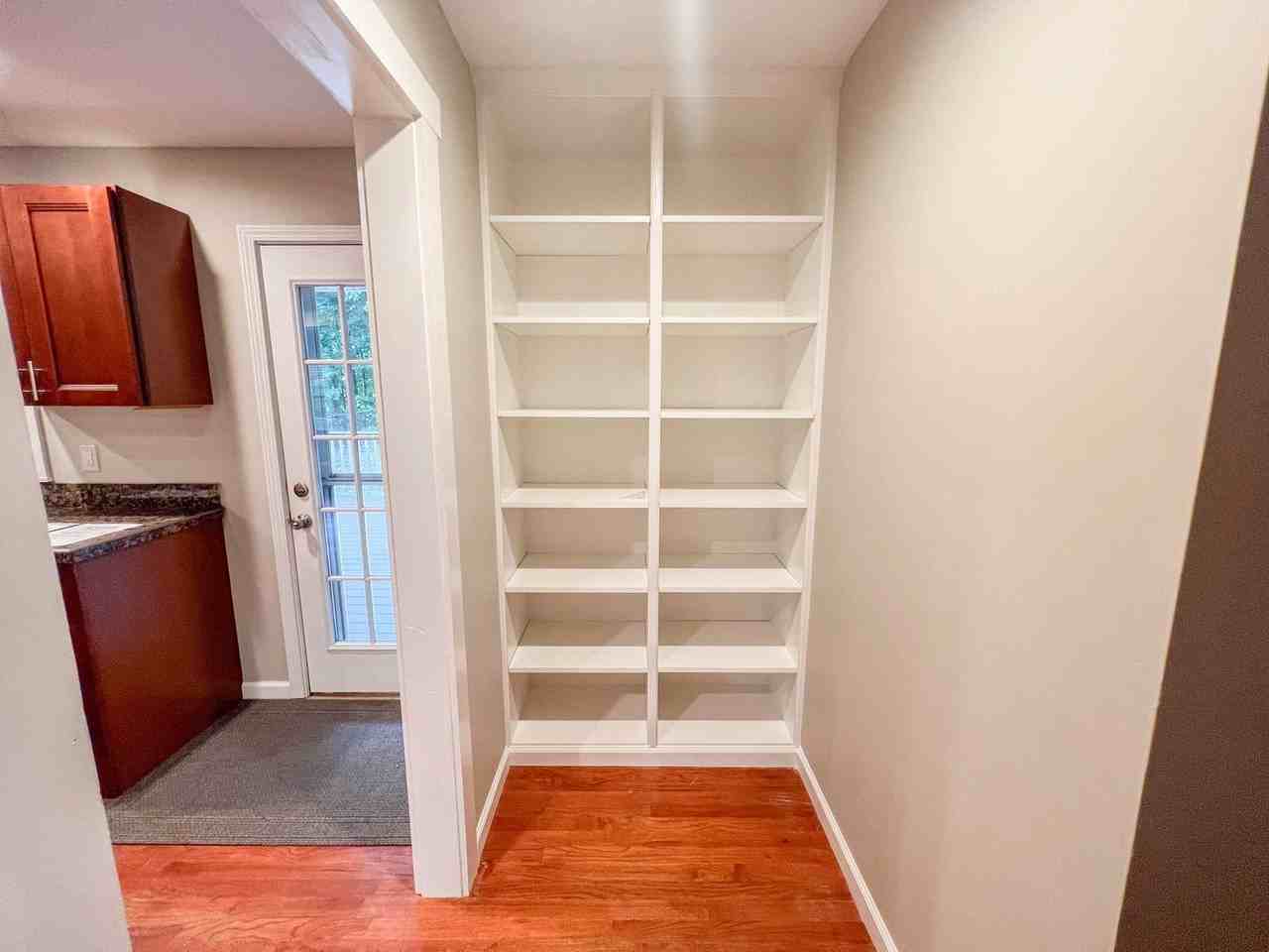 1715 Tonalea Rd - Photo 6 of 24