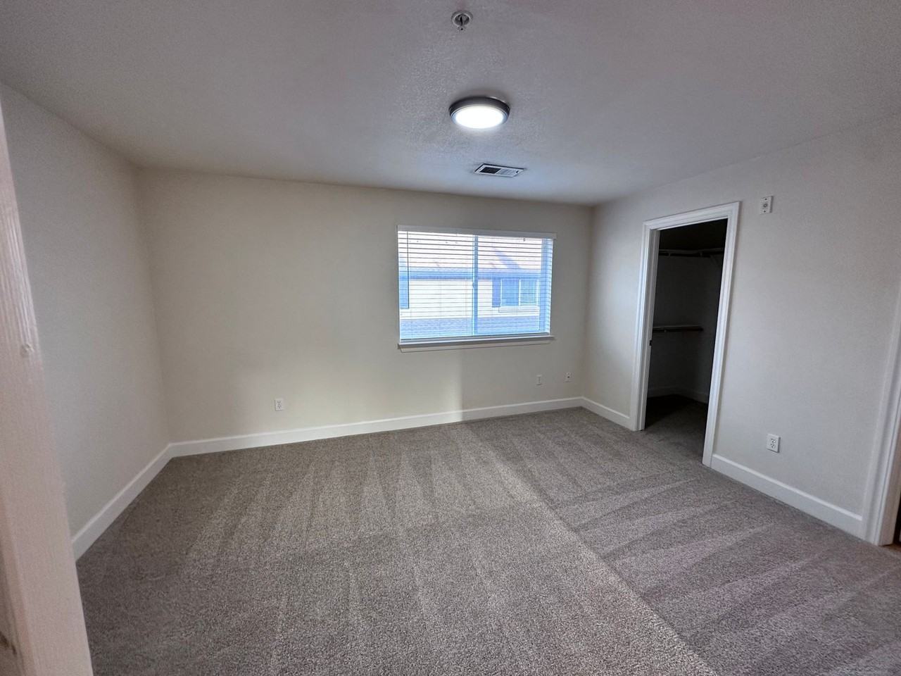 165 Lancaster Dr #2 - Photo 4 of 15