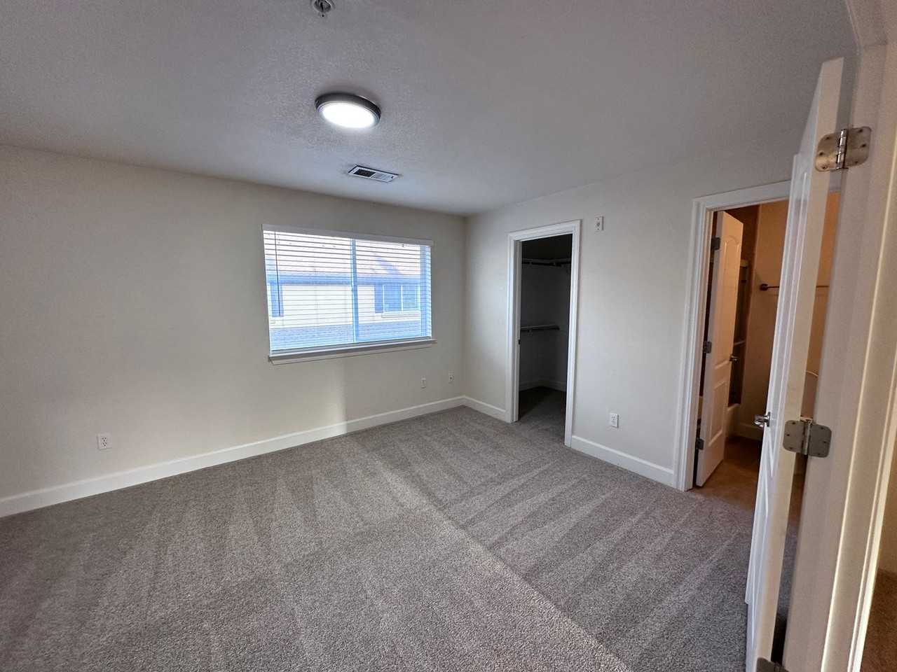 165 Lancaster Dr #2 - Photo 5 of 15