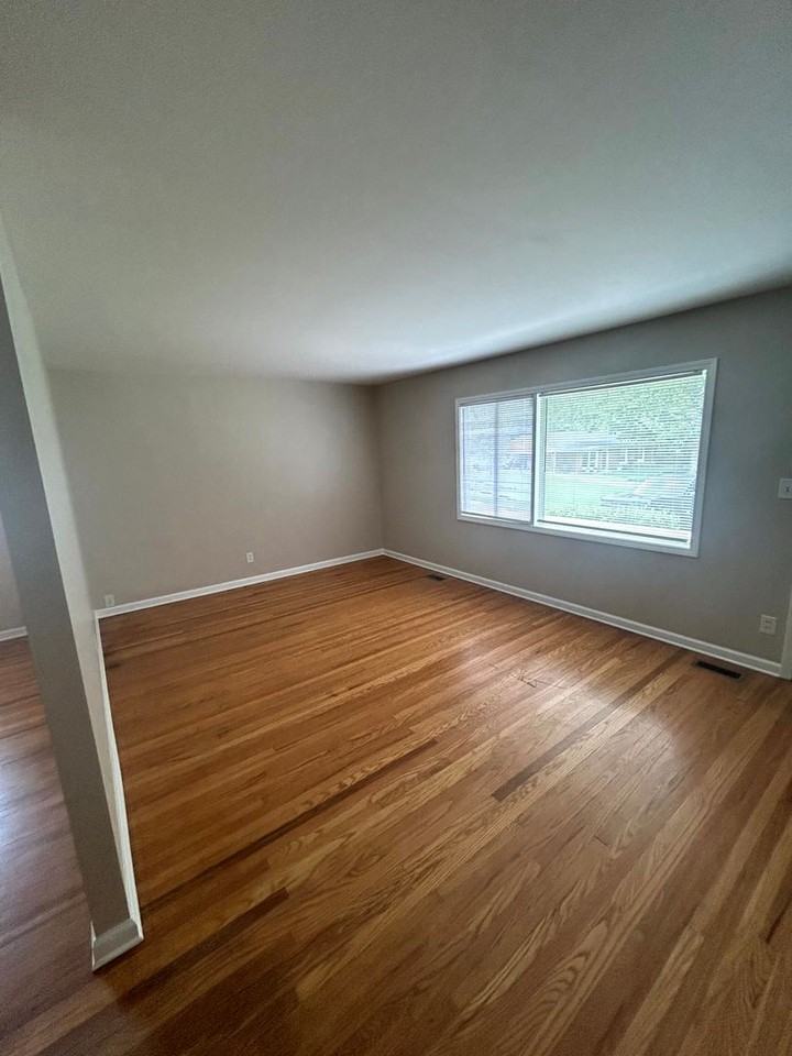 9800 Orlandi Ct - Photo 2 of 16