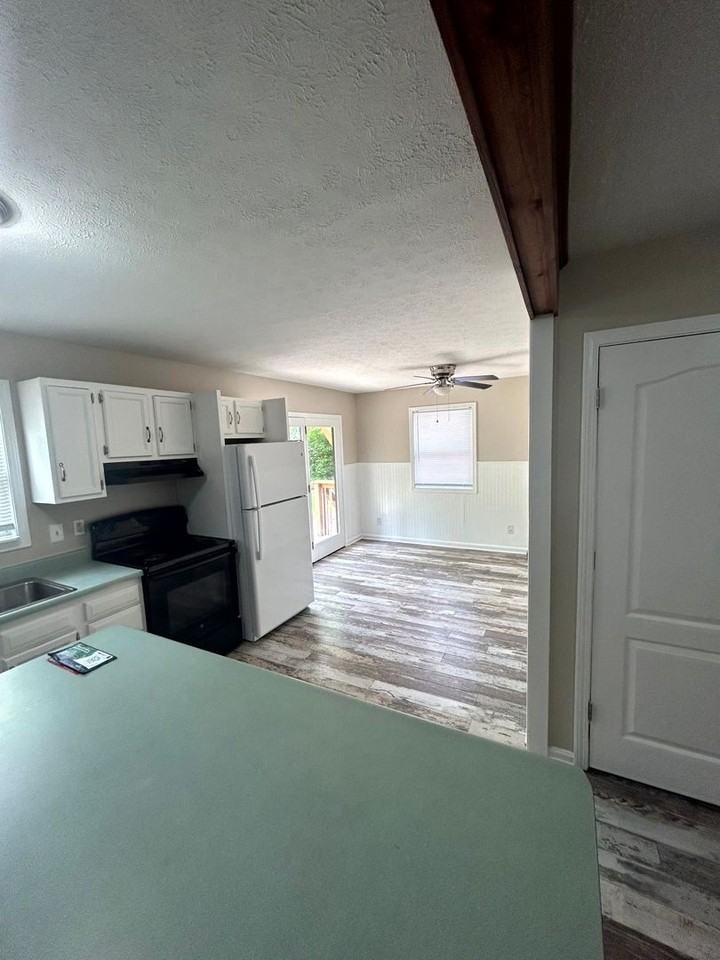 9800 Orlandi Ct - Photo 5 of 16