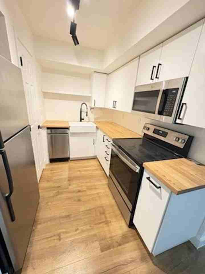 2228 N 52nd St #233 - Photo 3 of 19