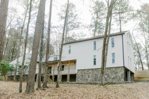 featured image of 1 Woodbridge Way
