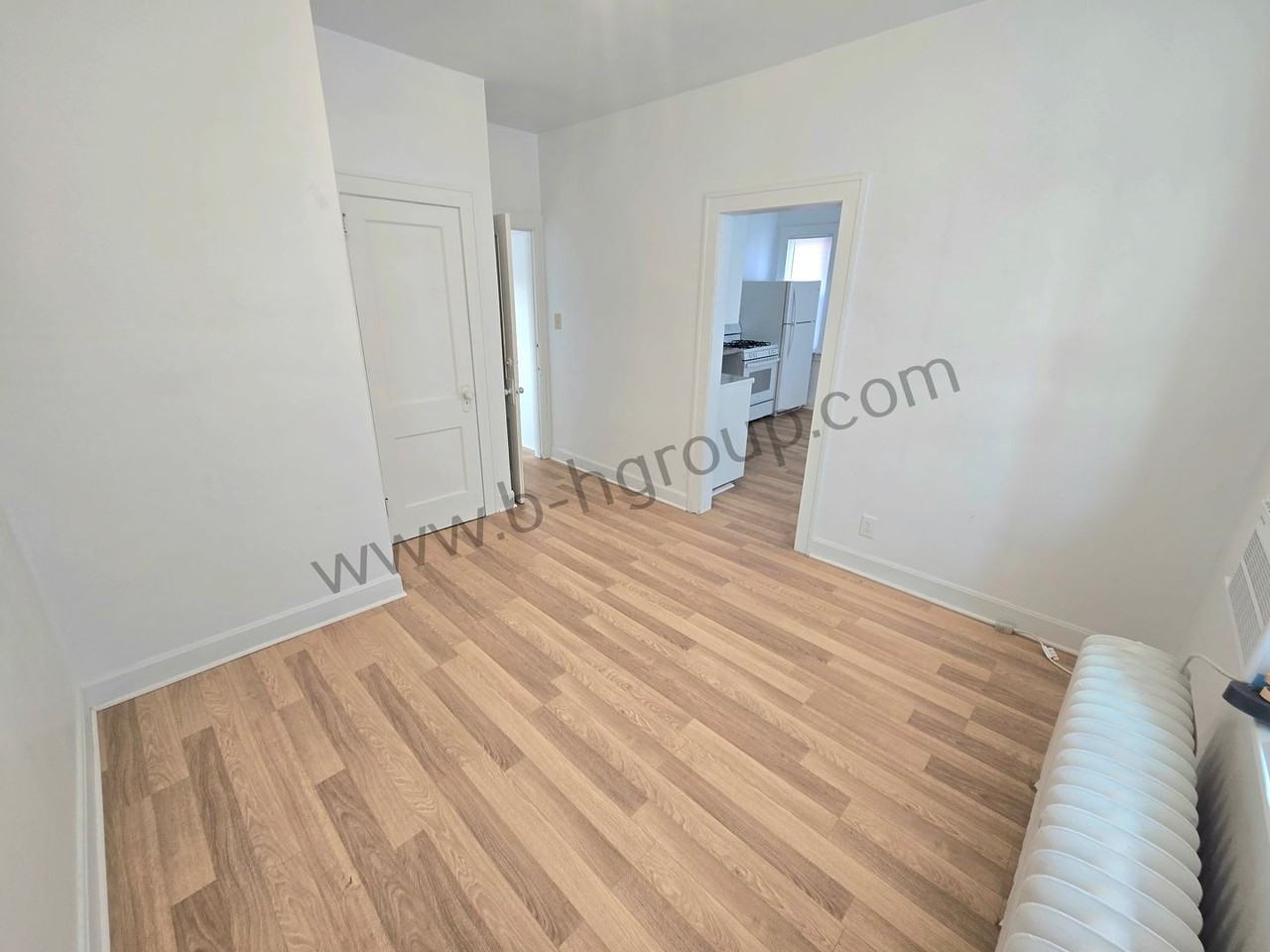 2106 52nd St - Photo 2 of 13