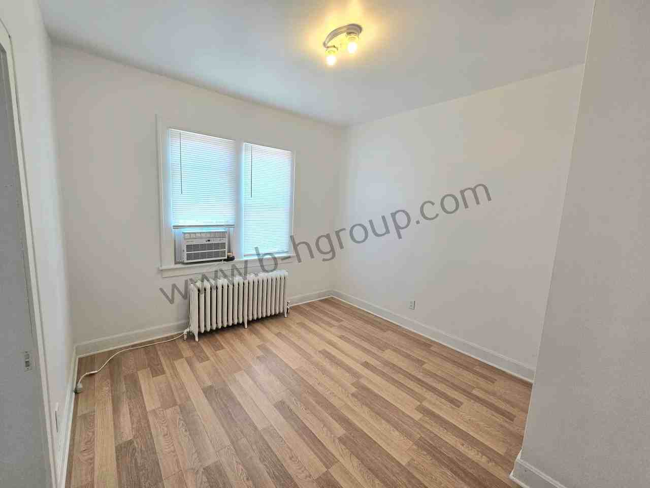 2106 52nd St - Photo 6 of 13