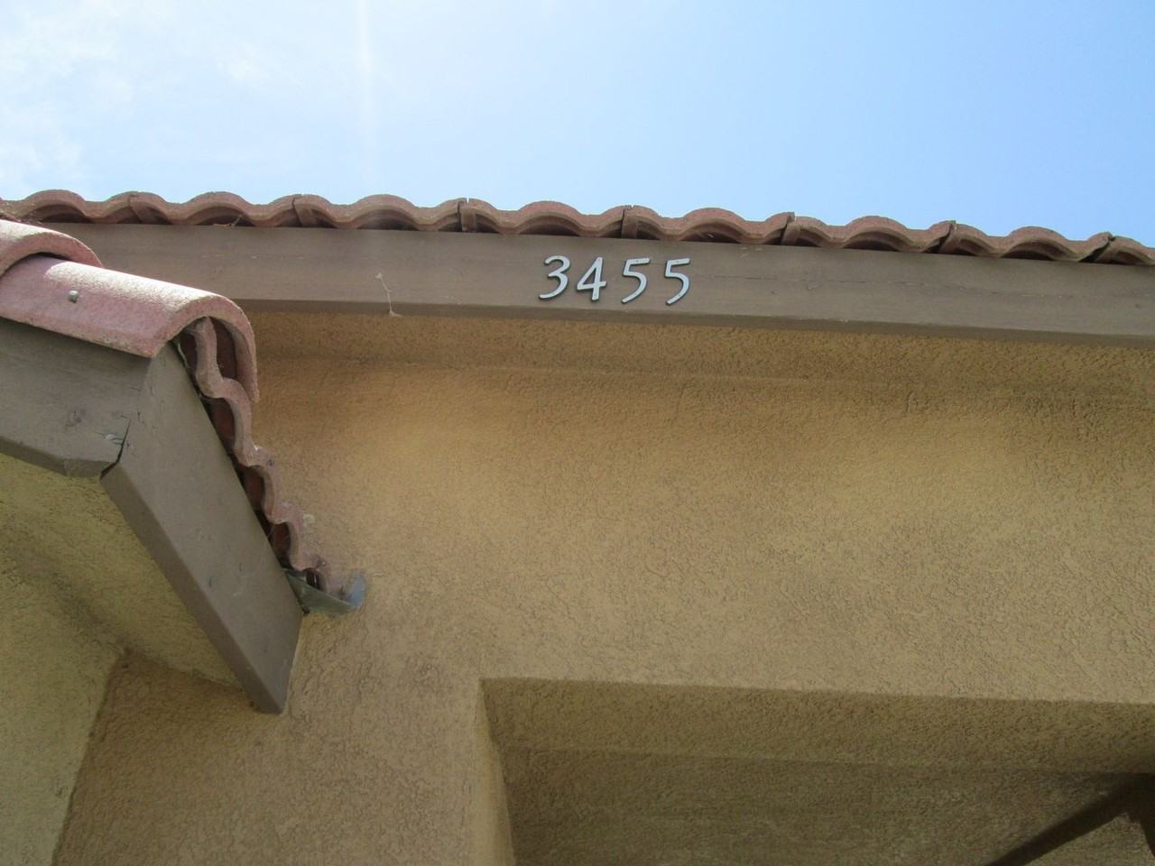 3455 Rustic Meadow Court Bakersfield, CA 93308 - Photo 2 of 10