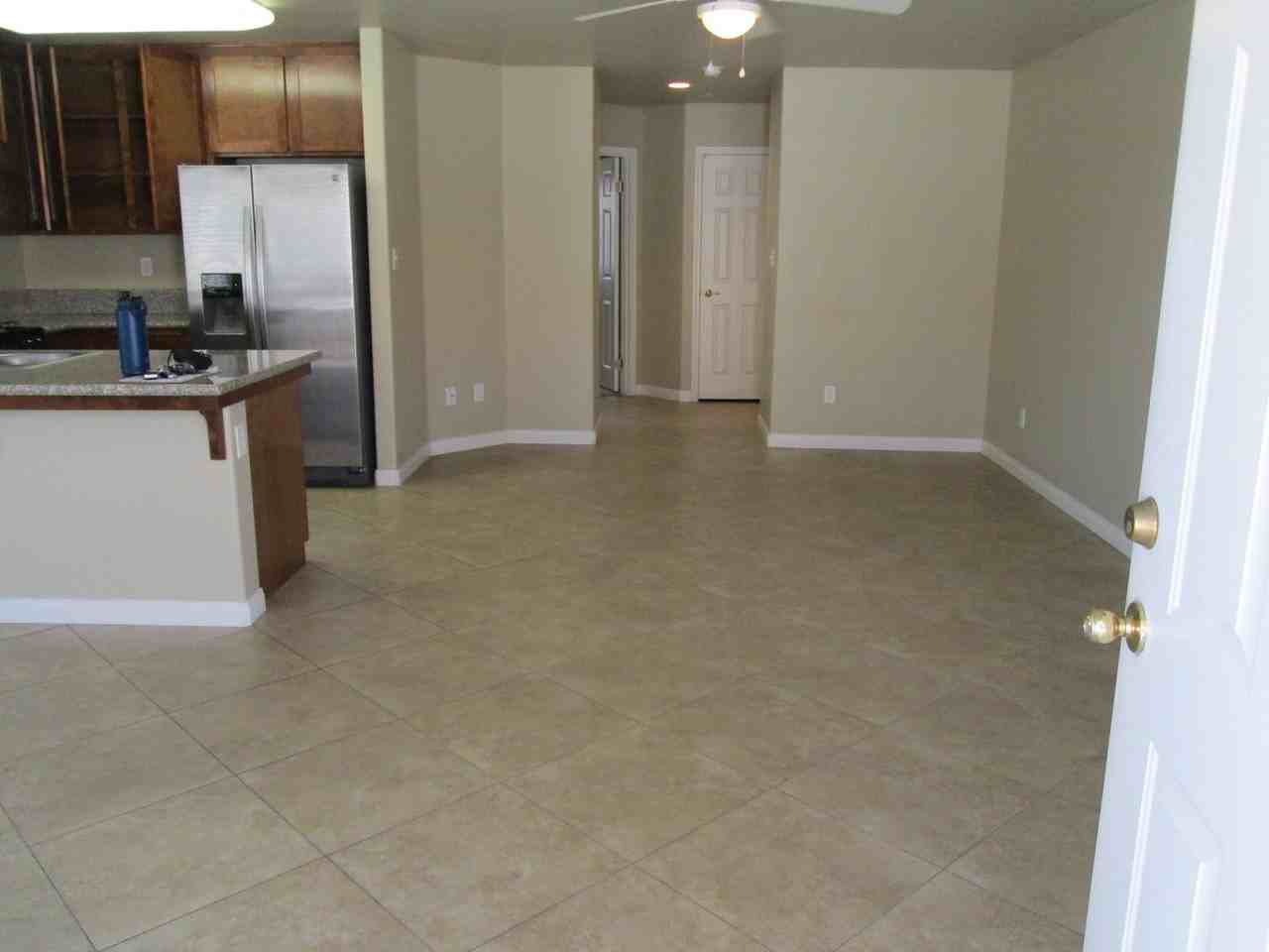 3455 Rustic Meadow Court Bakersfield, CA 93308 - Photo 3 of 10
