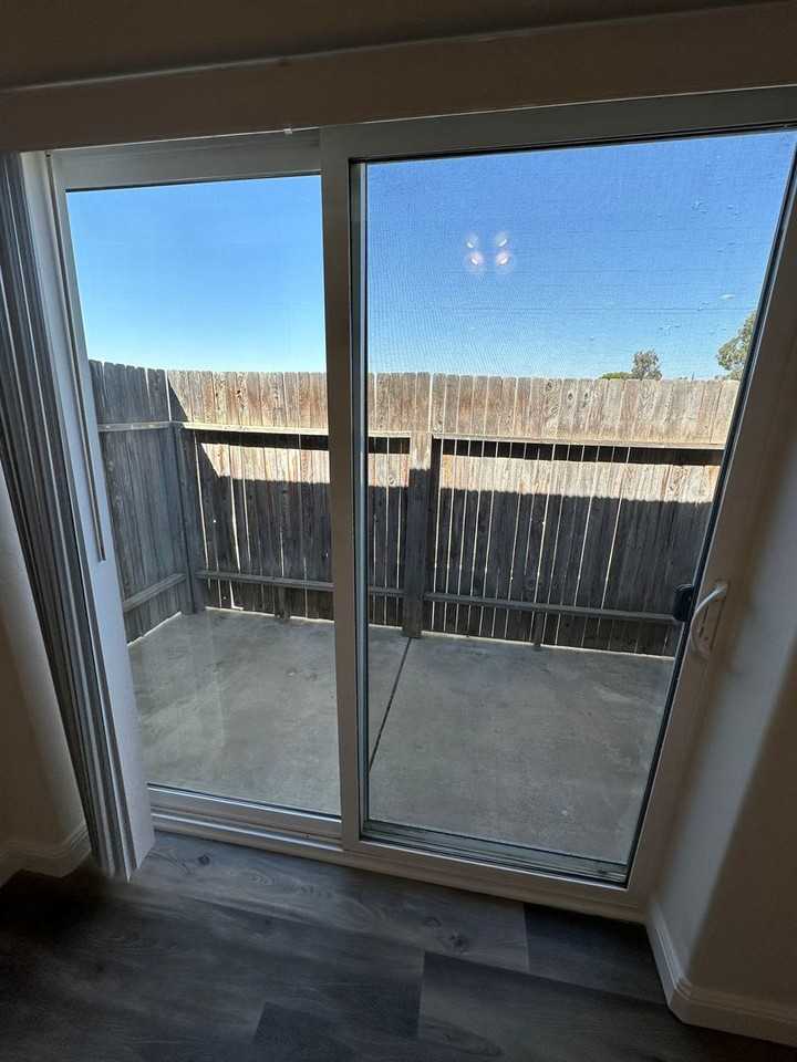 3835 Pine Meadow Drive Bakersfield, CA 93308 - Photo 5 of 14