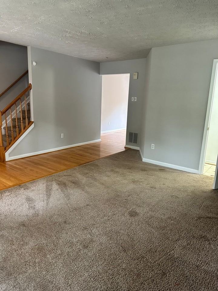 11 Winlo Ct - Photo 3 of 21