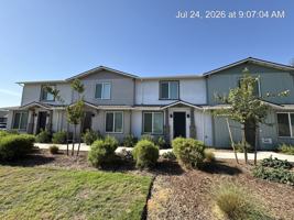 featured image of 505 S Summit St