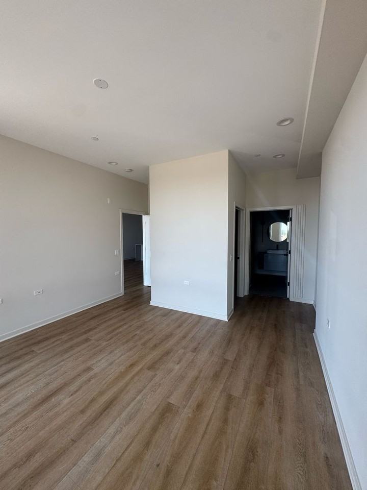 Block Belmont LLC - Photo 4 of 28