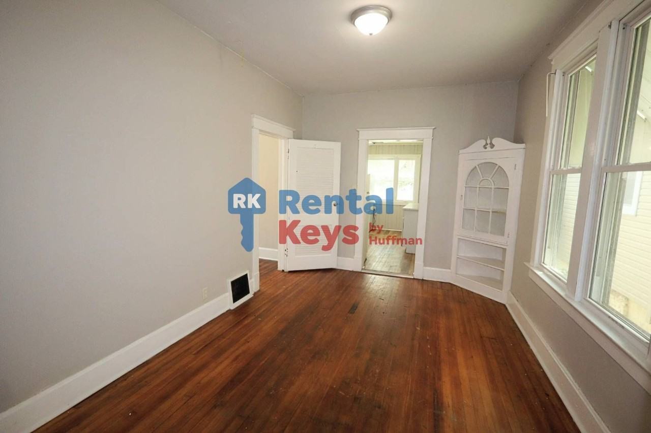 315 Enlow Ave - Photo 2 of 15