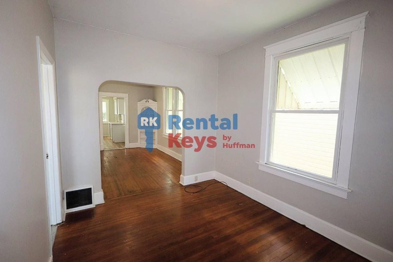 315 Enlow Ave - Photo 3 of 15