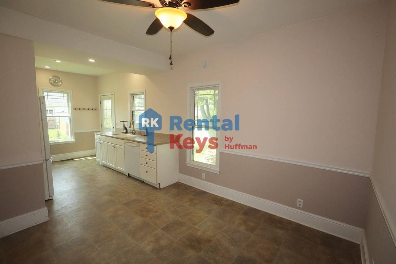 2600 N Heidelbach Ave - Photo 5 of 26