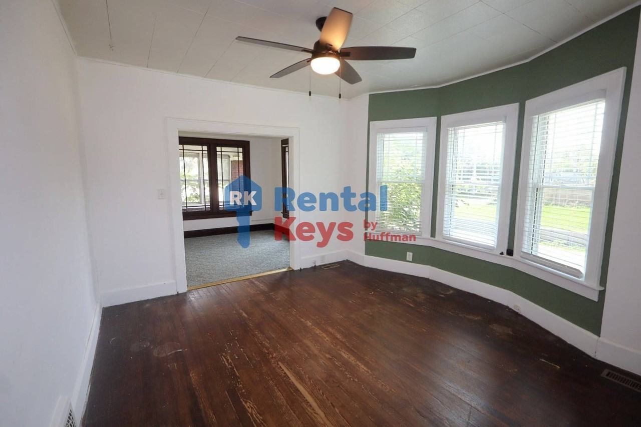 2600 N Heidelbach Ave - Photo 7 of 26