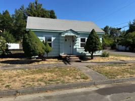 featured image of 1606 Ash Ave