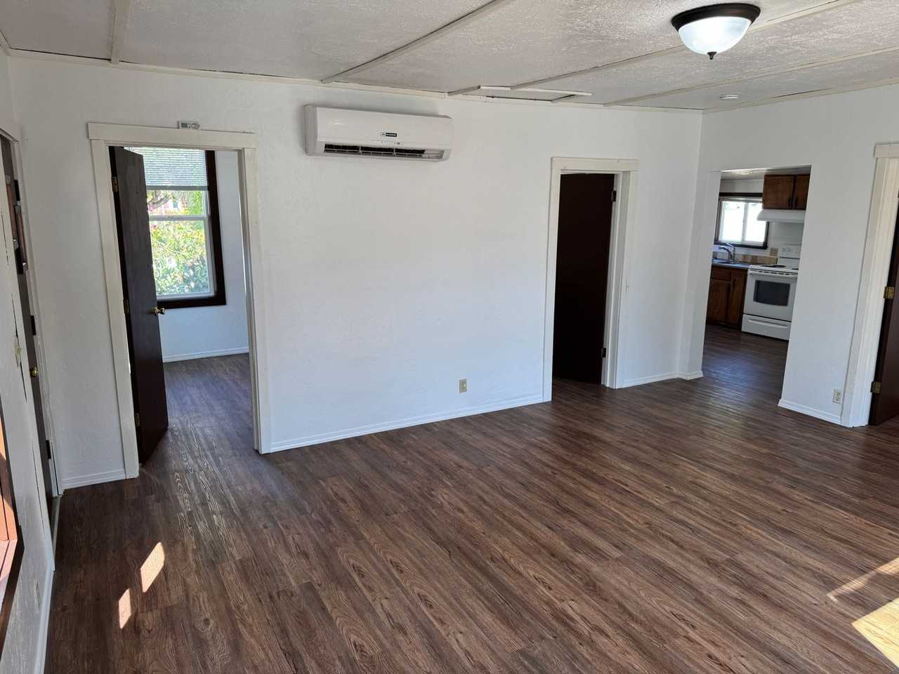 1606 Ash Ave - Photo 4 of 28