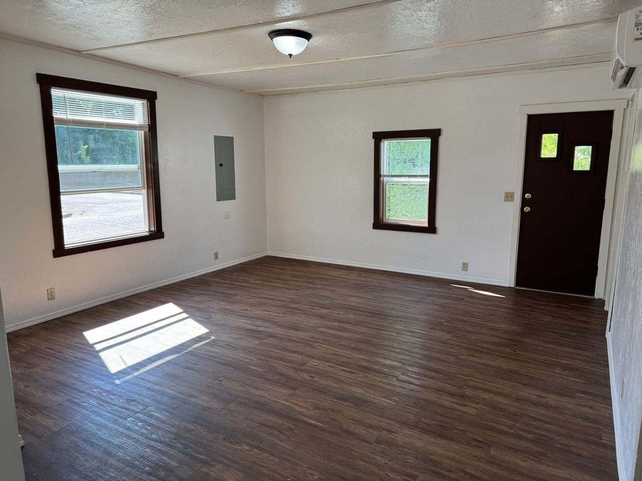 1606 Ash Ave - Photo 6 of 28