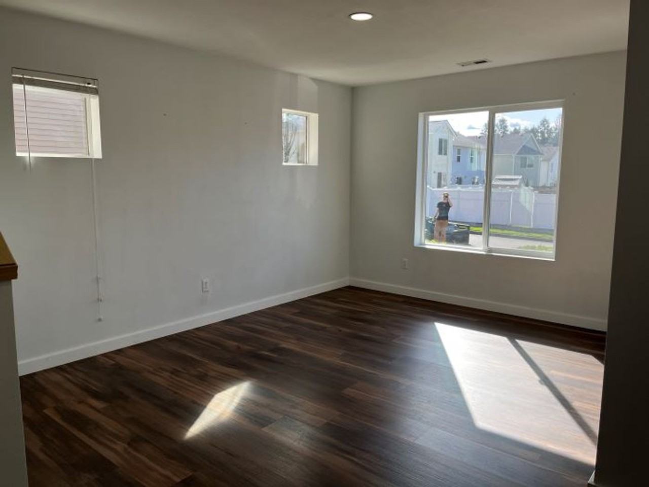 1458 Brackenridge Ave - Photo 2 of 19
