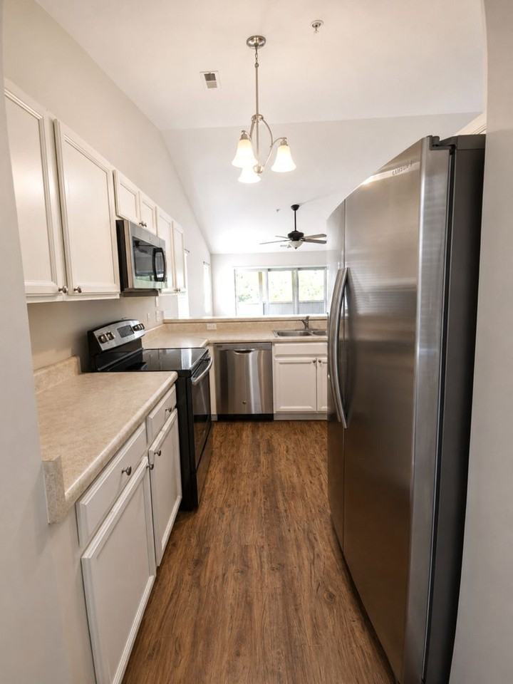 1280 White Tree Ln #B - Photo 6 of 23