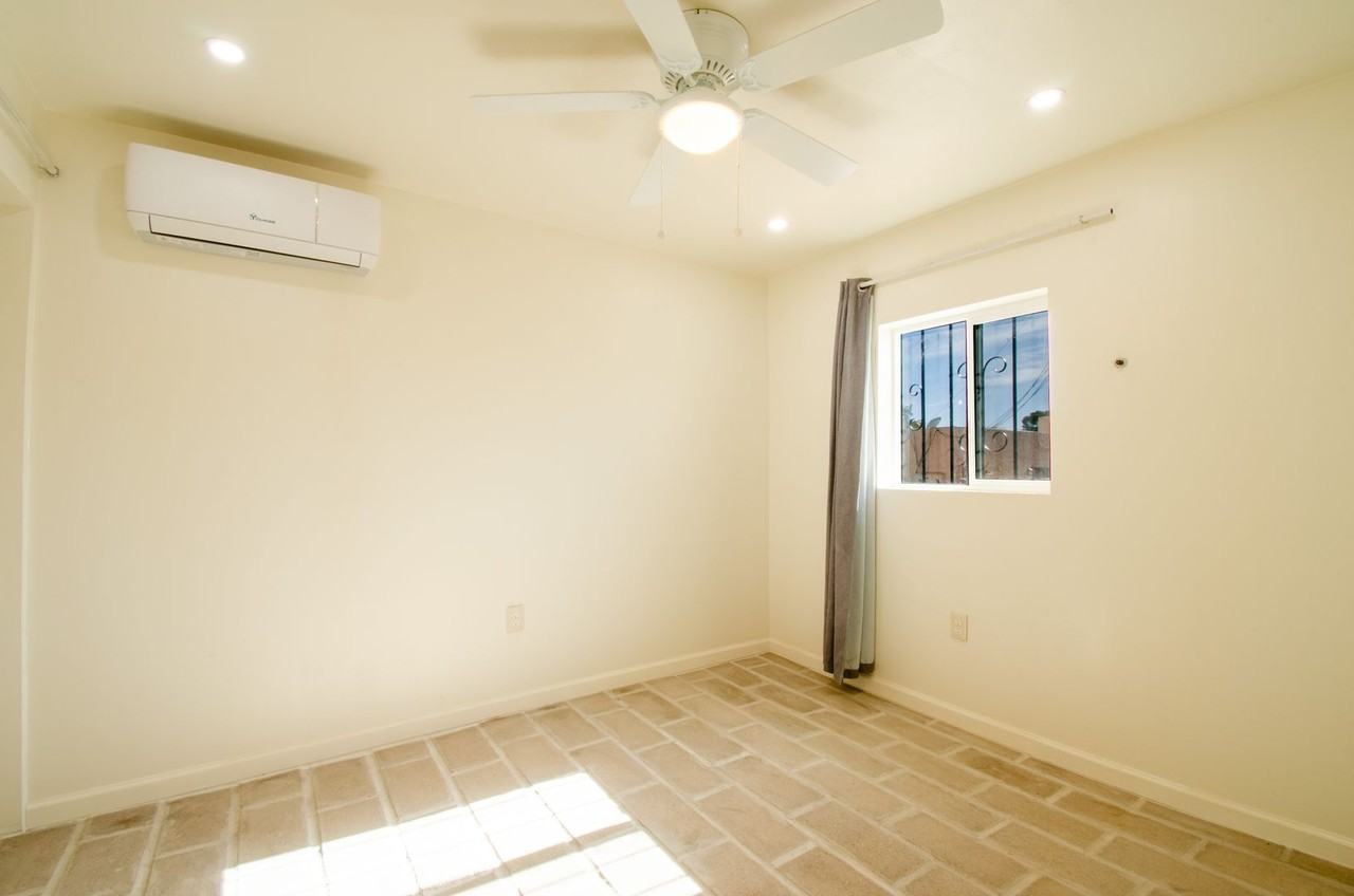 1921 N Park Ave - Photo 7 of 19