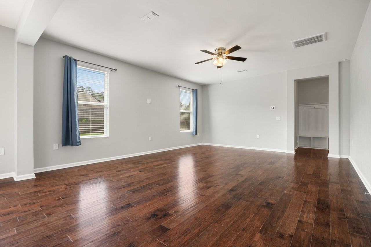 1908 Nellora Ln - Photo 5 of 28