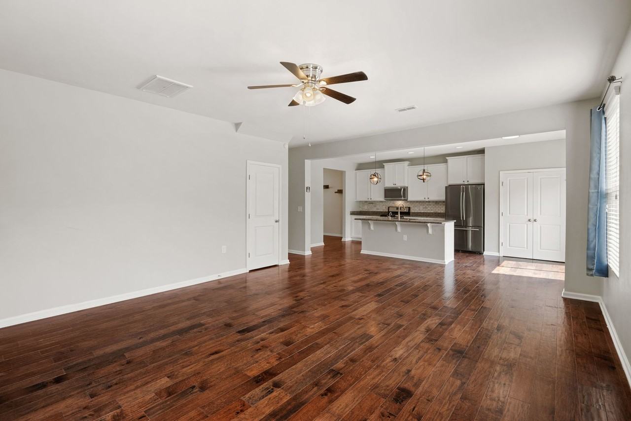 1908 Nellora Ln - Photo 6 of 28