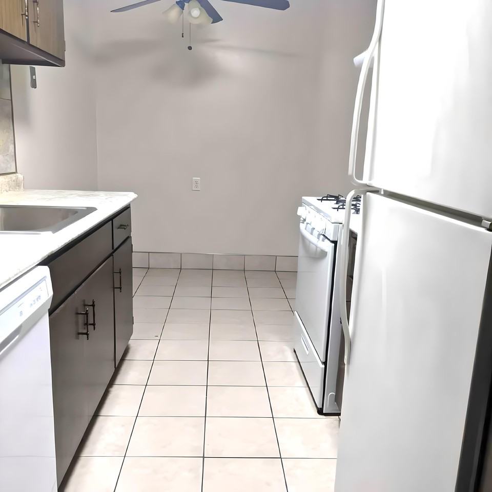 7224 Camden Ave N #7224-238 - Photo 5 of 23