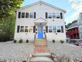 featured image of 275 Massabesic St