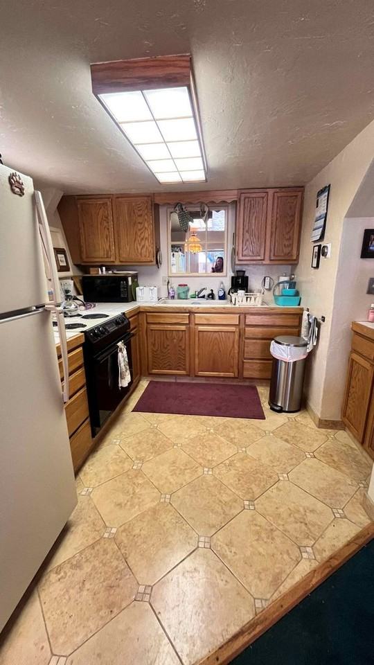 10117 Washoe Rd - Photo 4 of 14