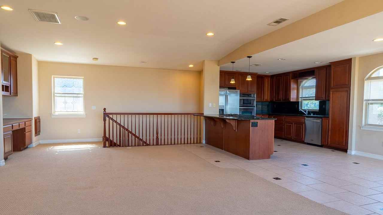 525 12th St - Photo 7 of 40
